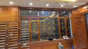 Kính hộp hoa văn trang trí-vàng đồng